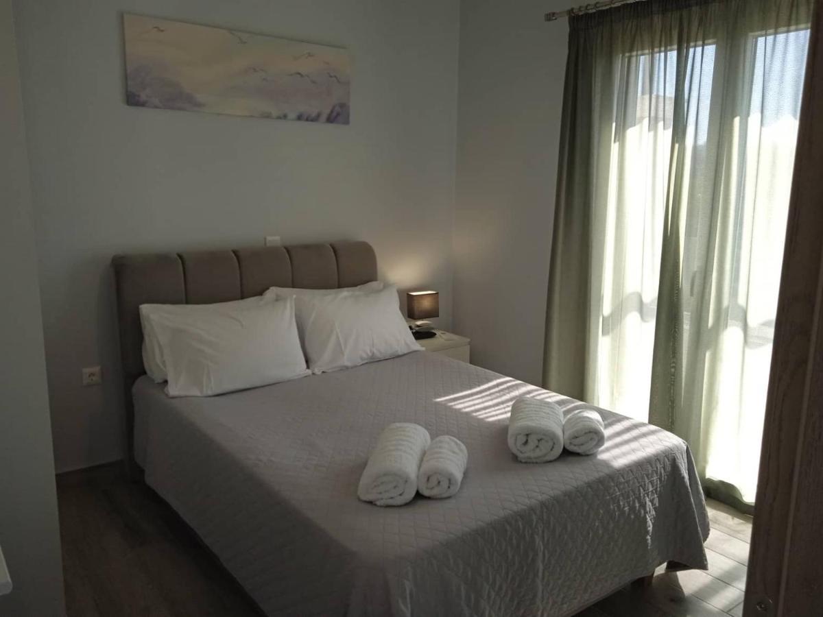 Spiridoula Luxury Villa Roda  Exteriör bild