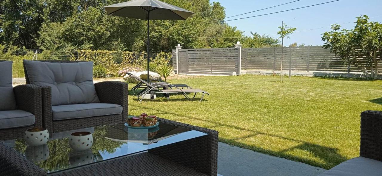 Spiridoula Luxury Villa Roda  Exteriör bild